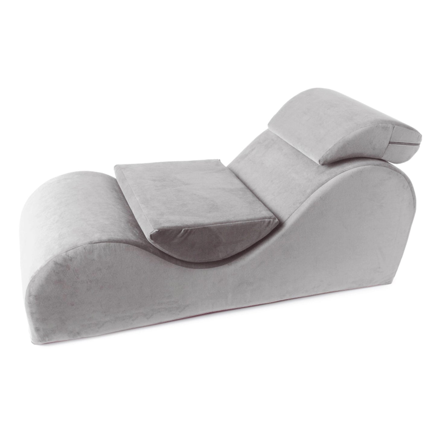 Esse Chaise – Velvish & Valkyrie Editions