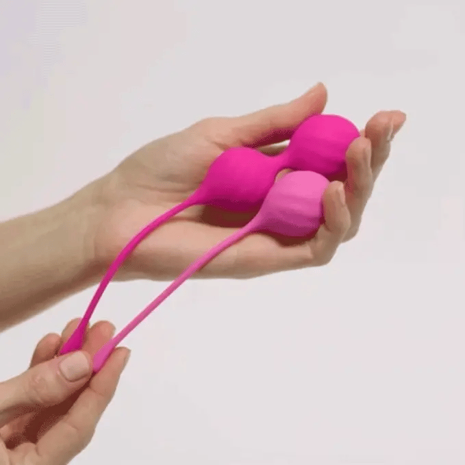 Kegel Training 2 Piece Set - 3 LEFT