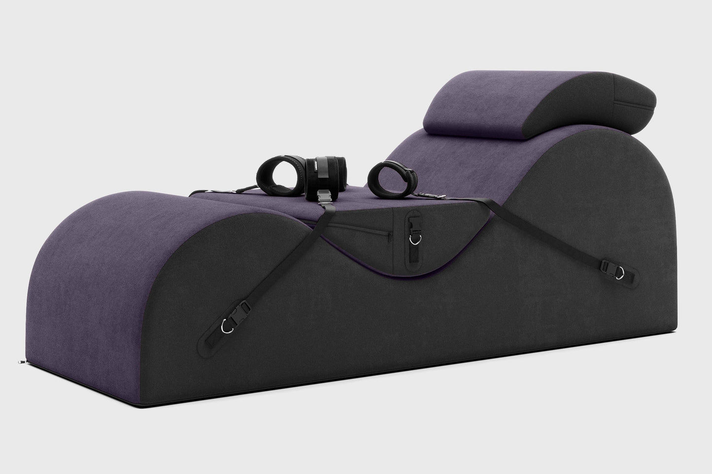 Esse Chaise – Velvish & Valkyrie Editions